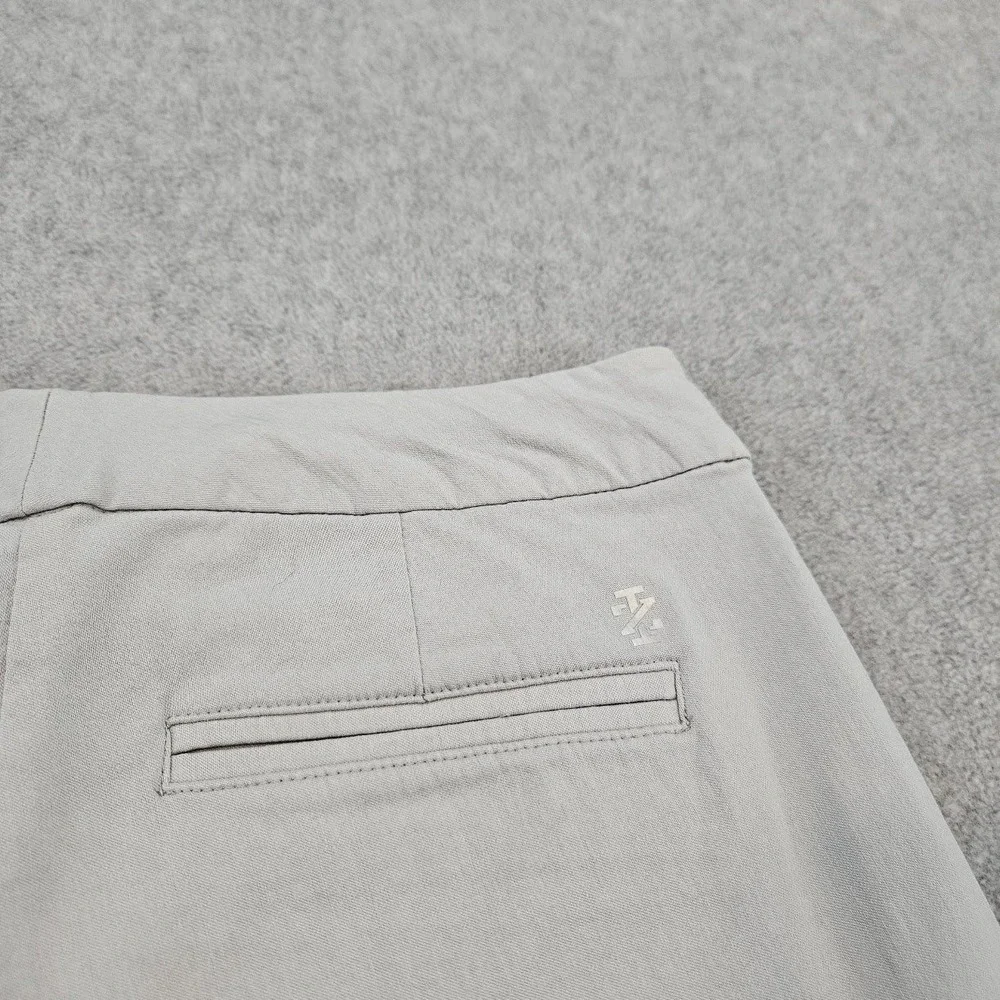 IZOD Golf Womens Gray Stretch Flat Front Zipper Pocket Bermuda Shorts Size 6